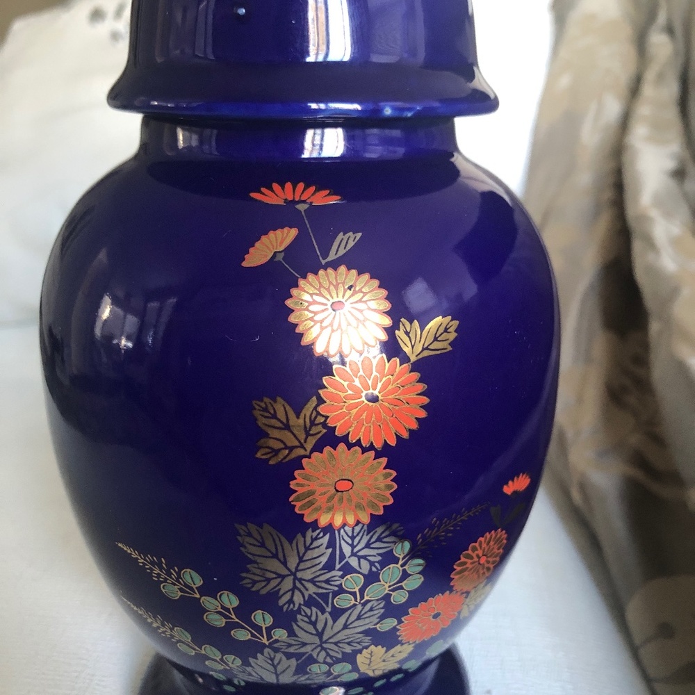 Blue Floral Ginger Jar